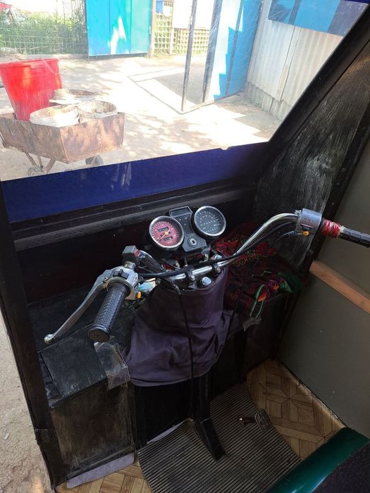 Грузовой мотороллер