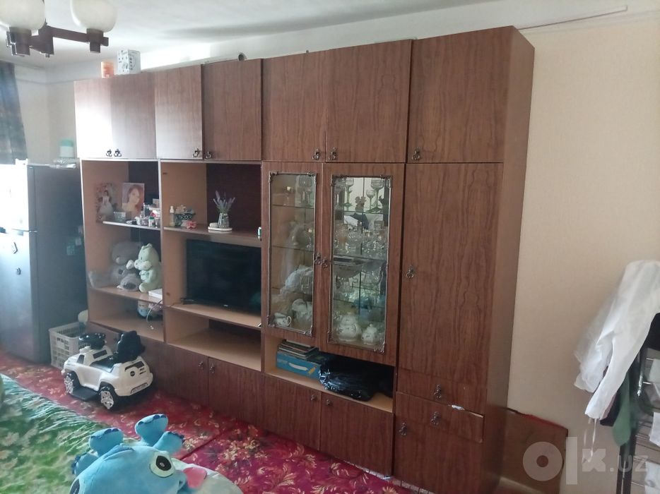 Отдам даром. Мебель + компьютерный столик.