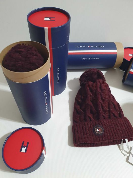 Caciula dama Tommy Hilfiger originala noua in cutie