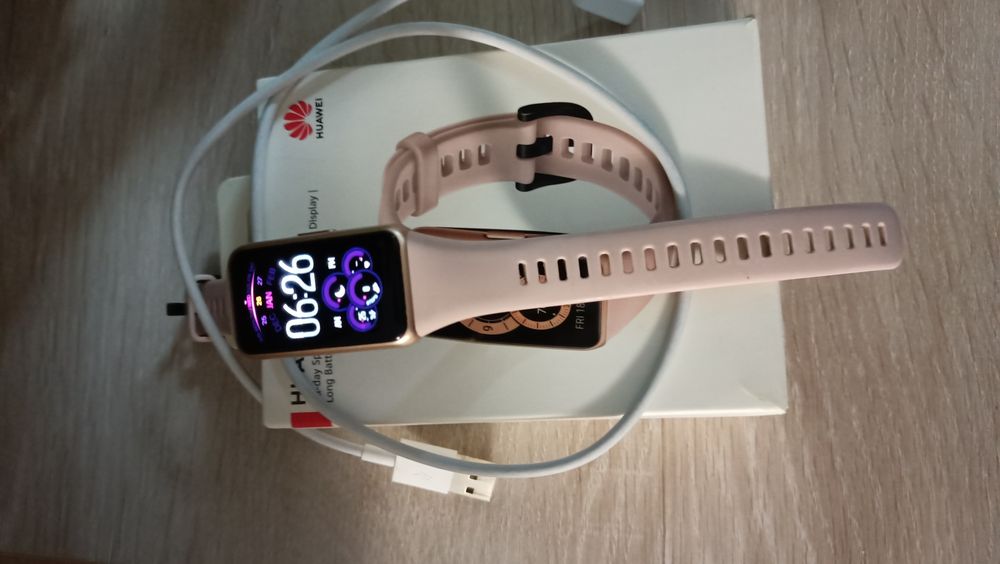 Продам часы Хуавей