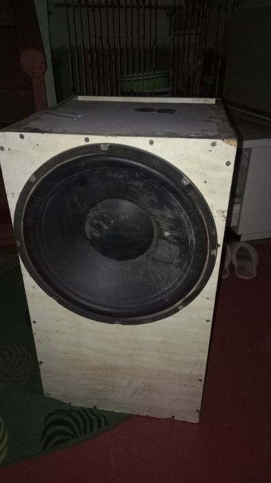 Сабвуфер продается