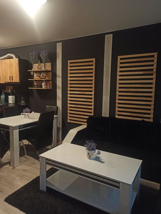 Дава се под наем Двустаен апартамент в Ямбол, Генерал Заимов - 67 кв.м за 89.76 € - Снимка #2