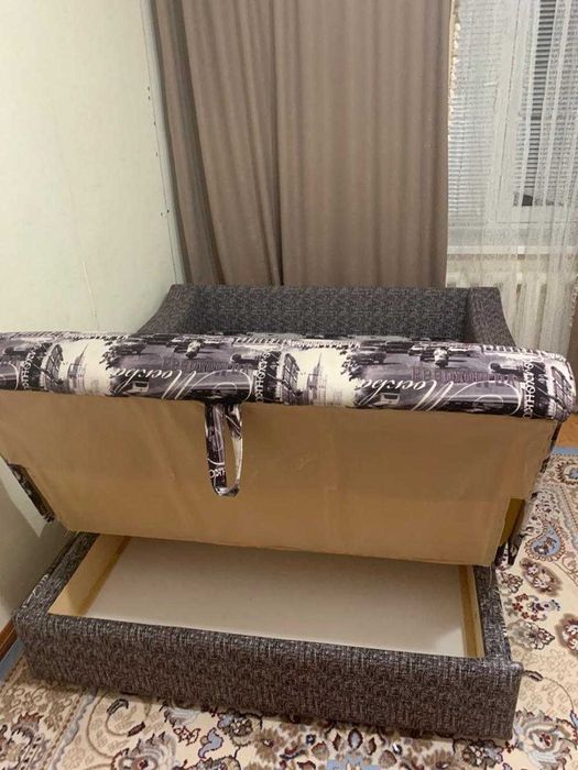 Диван, раскладной б/у в отличном состоянии