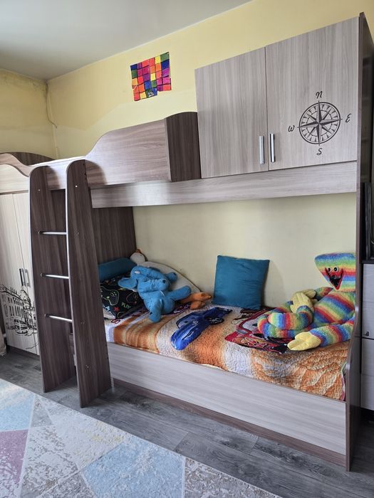 Двухярусная кровать