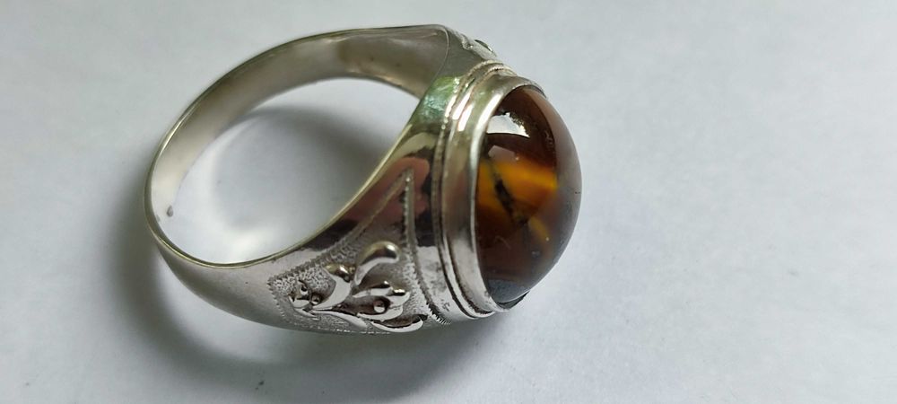 Кольцо серебряное мужское с камнем ТИГРОВЫЙ ГЛАЗ
