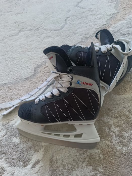 Коньки б/у состояние нормальное