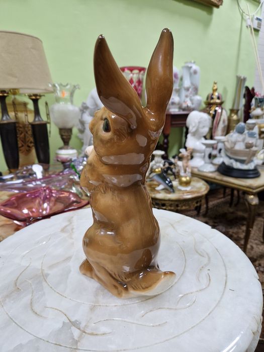 Прекрасна антикварна колекционерска немска порцеланова фигура Goebel