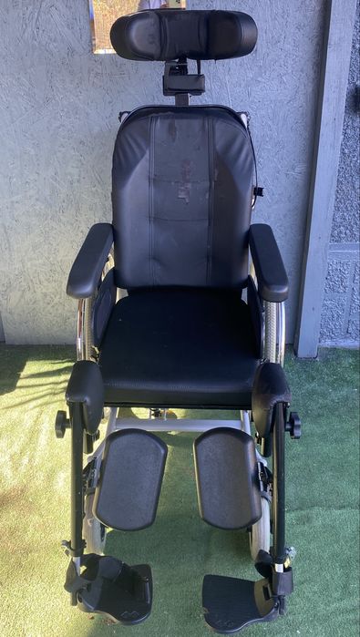 Scaun cu rotile dizabilitati carut medical batrani