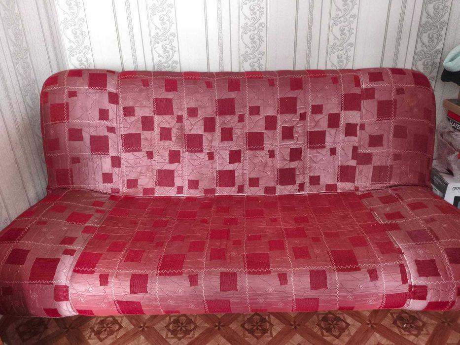 Диваны даром, КШТ