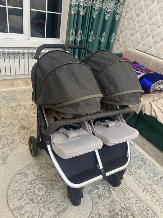 Коляска для двойни