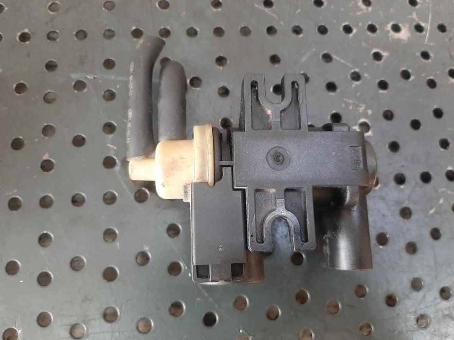 electrovalva 2.0 tdi  audi a4 b8 a6 c7 8k0906627