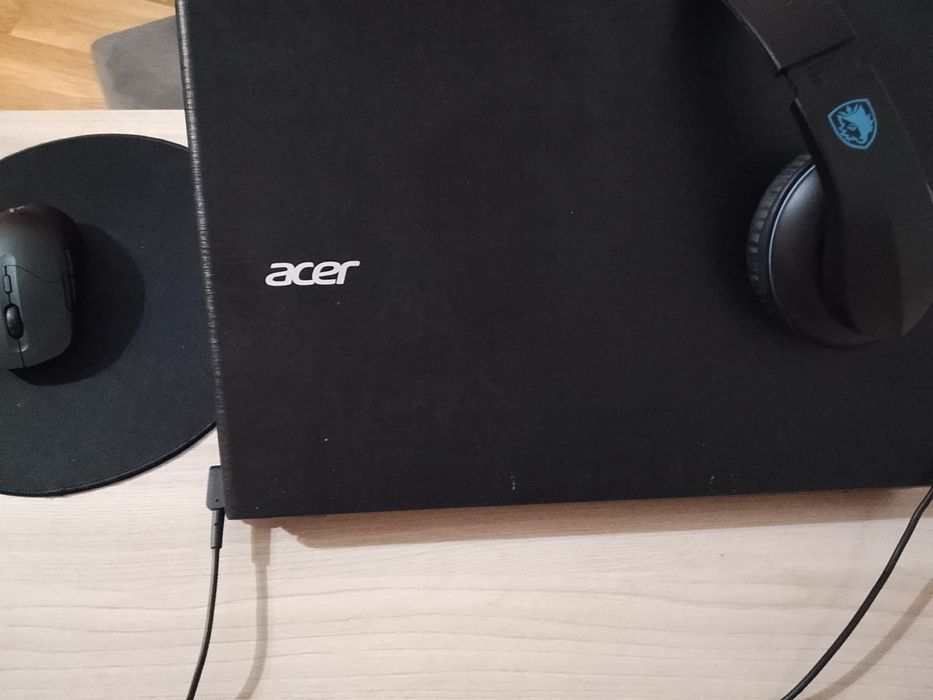 Продам рабочий ноут все вацап