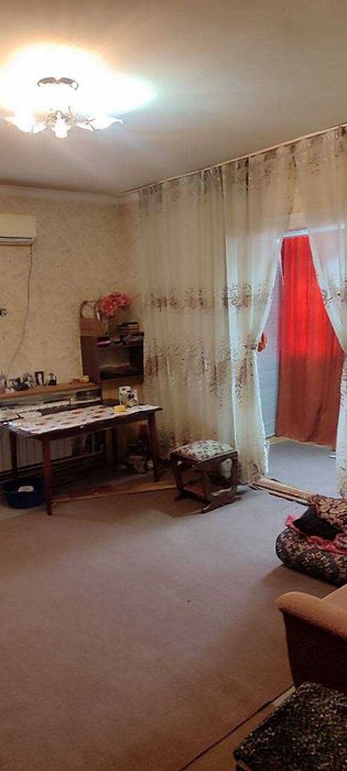 Продаю квартиру.1\4\4 ЮНУСАБАД - 6 детский сад,макро супермаркет