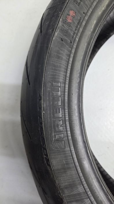 Pirelli Diablo Rosso IV
