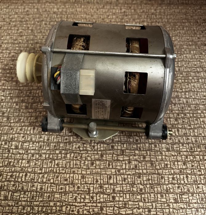 Продам двигатель