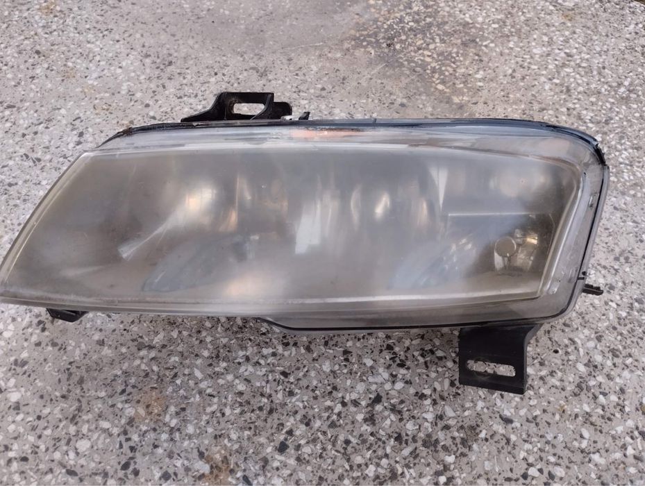 Фиат стило 2 врати 2002 фар ляв