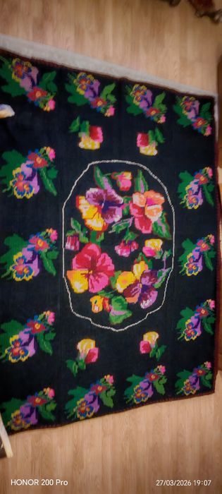 Covor din lână țesut manual