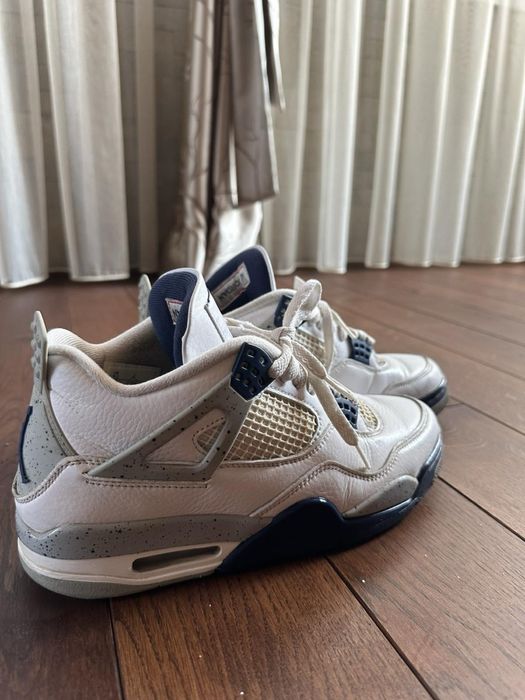 Jordan 4 Midnight Navy