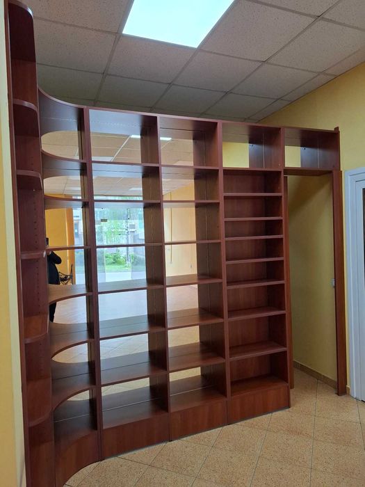 Търговско оборудване - Масивен ъглов модул с огледала и плътен гръб