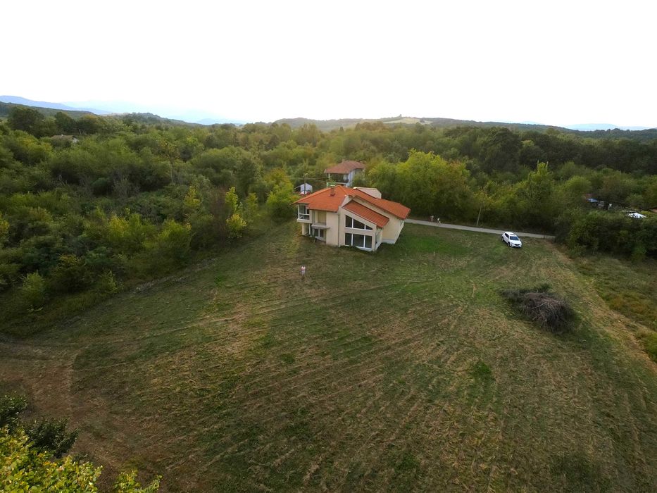 Продава се Къща в с. Драгиевци, Област Габрово - 260 кв.м за 731 €/кв.м - Снимка #1