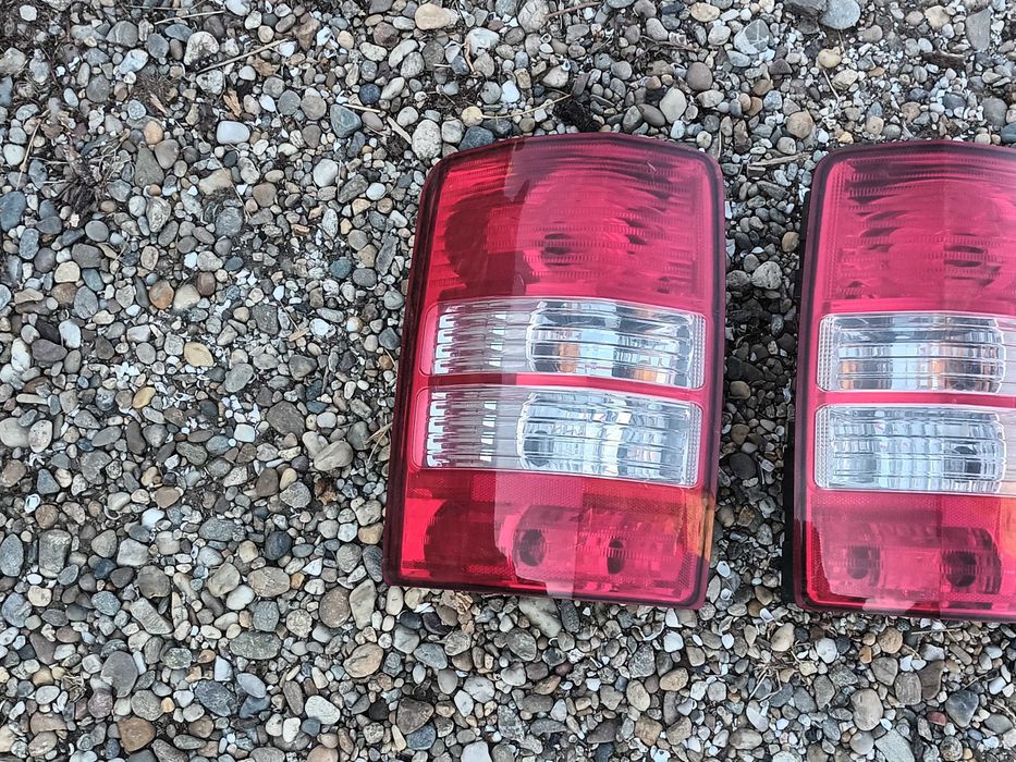 ляв и десен стоп за джип либерти 08 - 13 JEEP LIBERTY