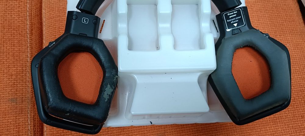 Vând căști gaming Tritton Warhead 7.1, în ambalajul original, foarte puțin folosite