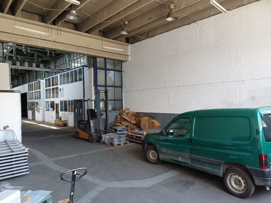 Дава се под наем Промишлена сграда в Пловдив, Индустриална зона - Юг - 1300 кв.м за 4080 € - Снимка #3