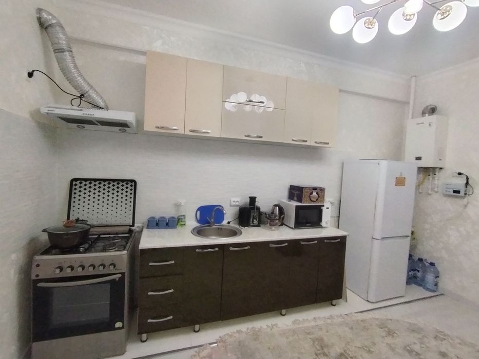 Чирчик ш. 10 м/н Васмой бозор новостройка кирпичный дом 2/5/9 62 м²