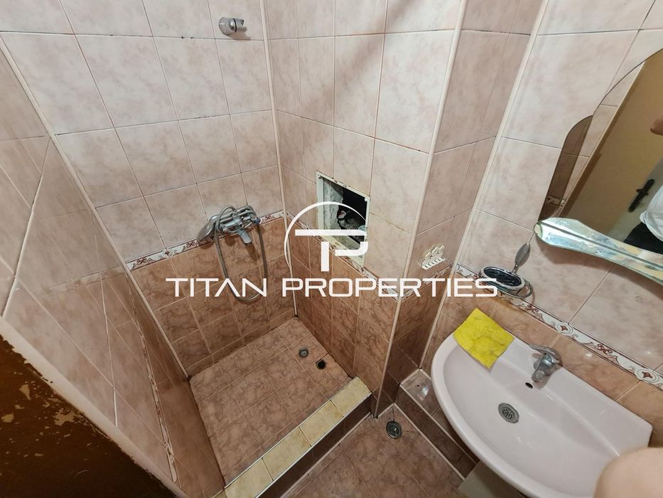 Дава се под наем Едностаен апартамент в Бургас, Възраждане - 43 кв.м за 255 € - Снимка #4