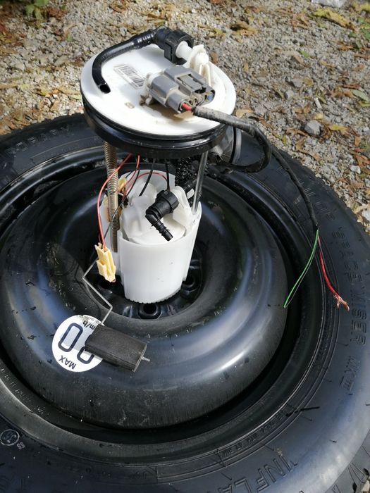 Бензинова помпа за Нисан кашкай оригинална,свалена след ПТП.