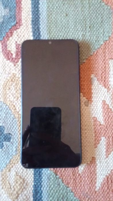 Срочно продам телефон