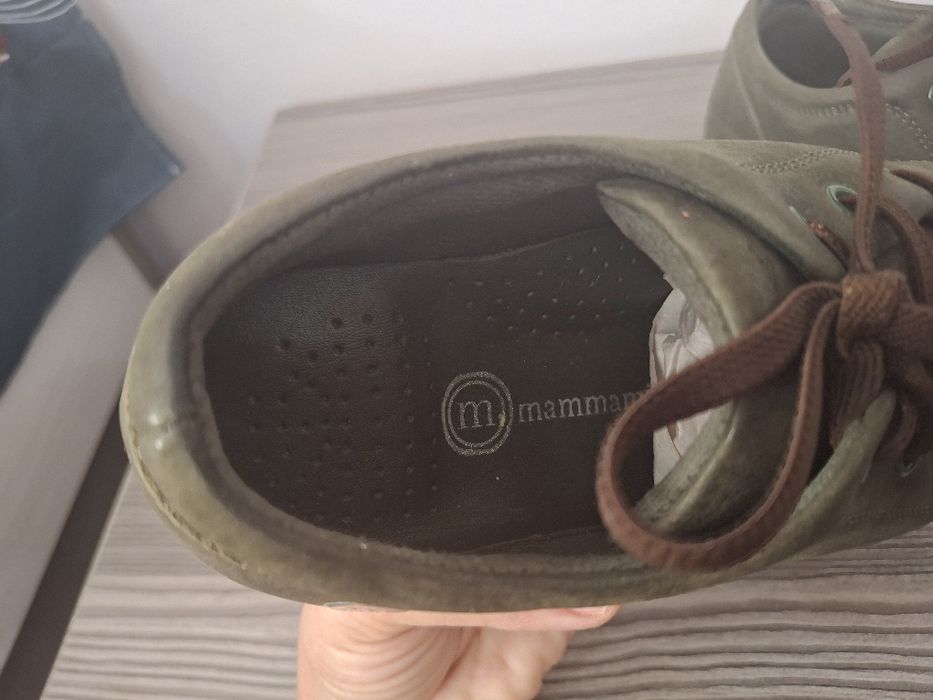 Продаётся новые турецкие кроссовки