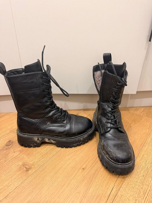 Продам Обувь 36/37 ботинки , босоножки