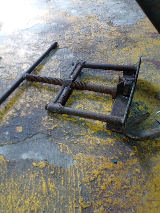 Продам Трубозажим