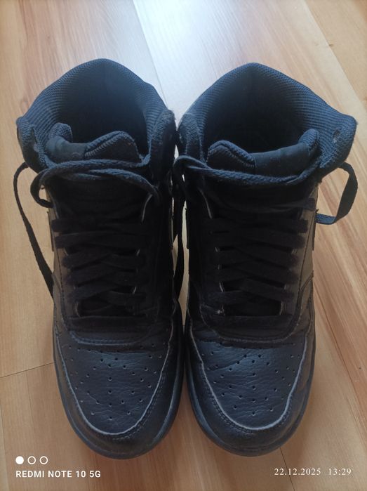 Високи маратонки Nike