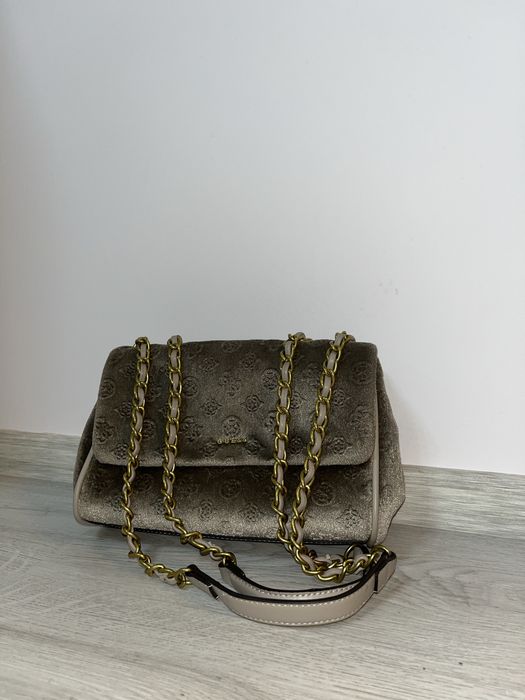 Geanta dama GUESS