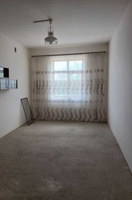 Продается 3-к. квартира , 123 м  , в центре города Карши .