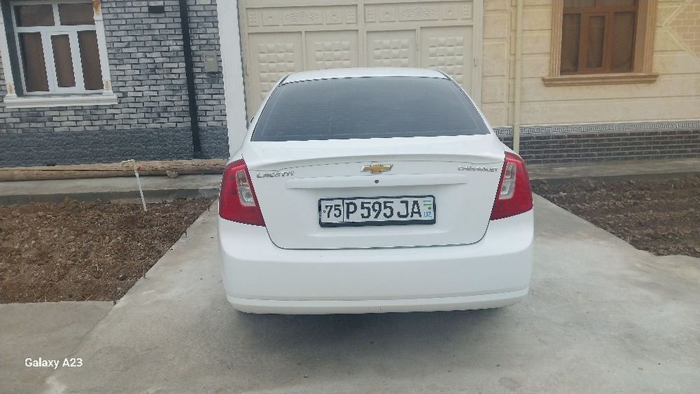 Mashinani holati yaxshi kelishib beramiz