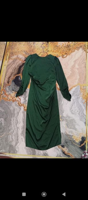 Продам женское платье - 1000 тг.