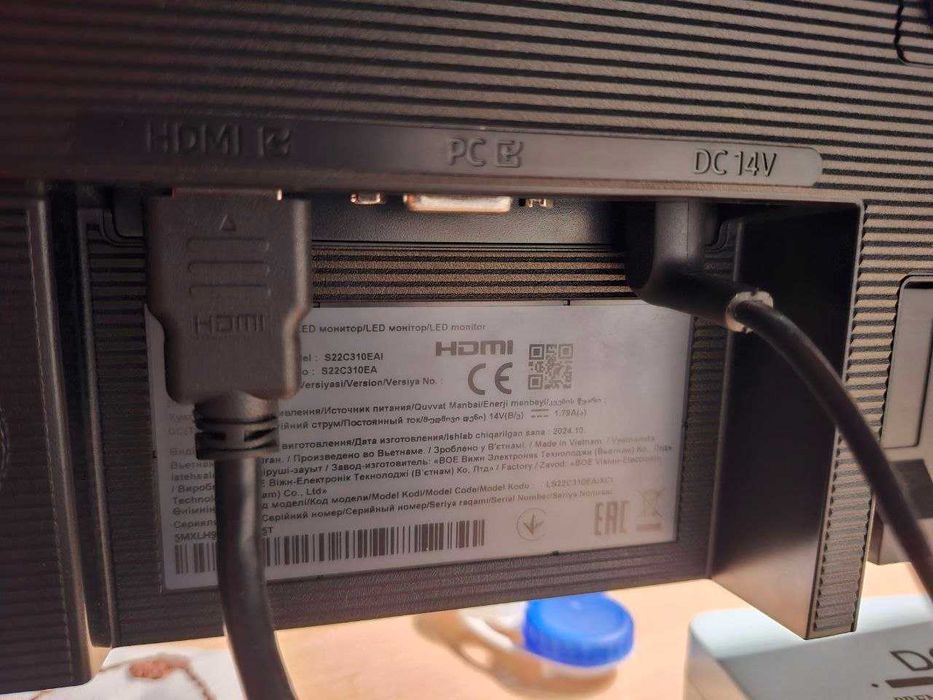 Монитор 22" Samsung LS22C310EAIXCI