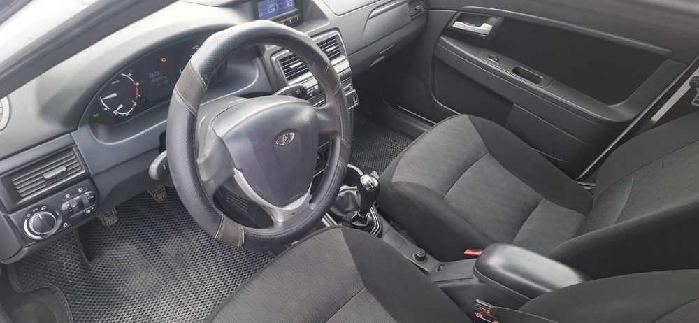 Продам Приору -2ласточку