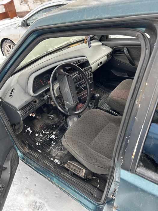 Продаю ваз 21099