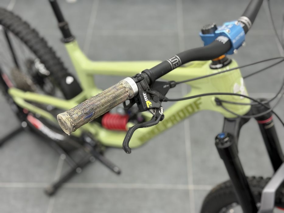 Nukeproof Giga C 290 Carbon L размер 27.5 цола 1х12 Shimano Deore