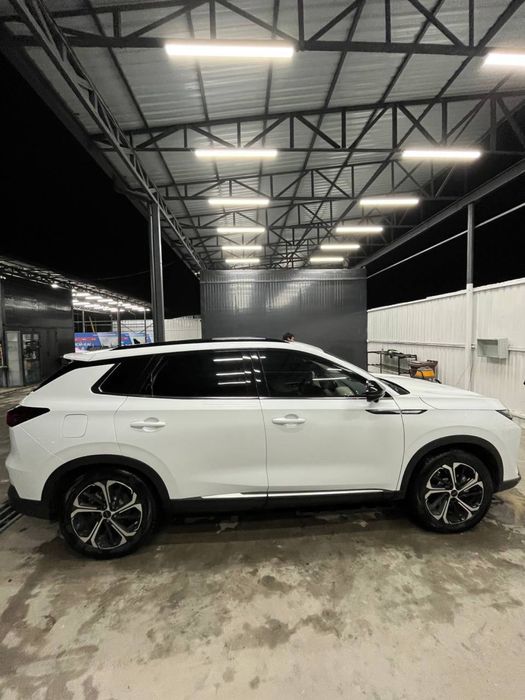 Сотилади Dongfeng aeolus mach huge gibrid