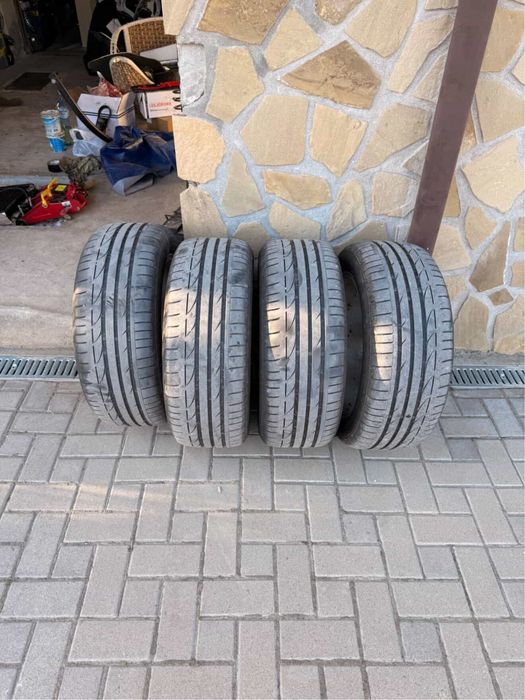 Bridgestone Potenza 225/50/17 runflat