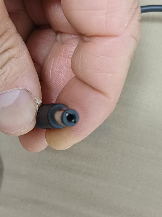 Incarcator alimentator Logitech 10v  0,7A perfect functional