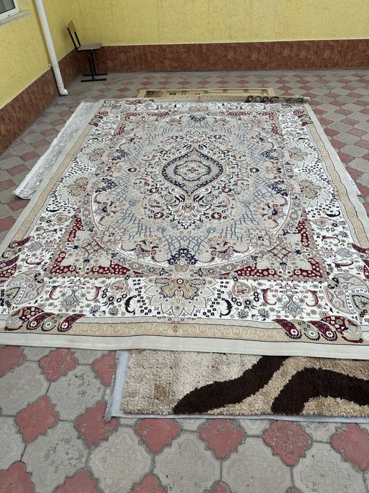Продается Б/У паласы разных размеров