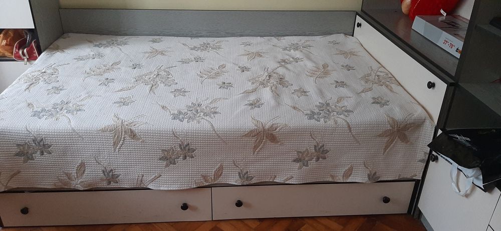 Детски  мебели /юношеско обзавеждане