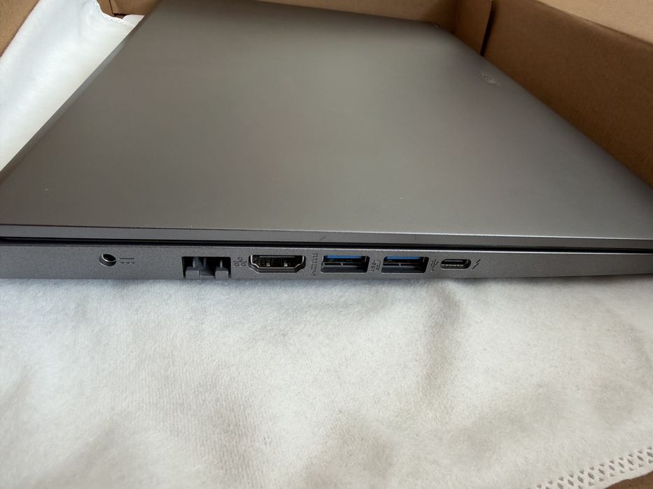 Acer Aspire 5 i5 Gen 12 , 512GB SSD în stare impecabila , nou .