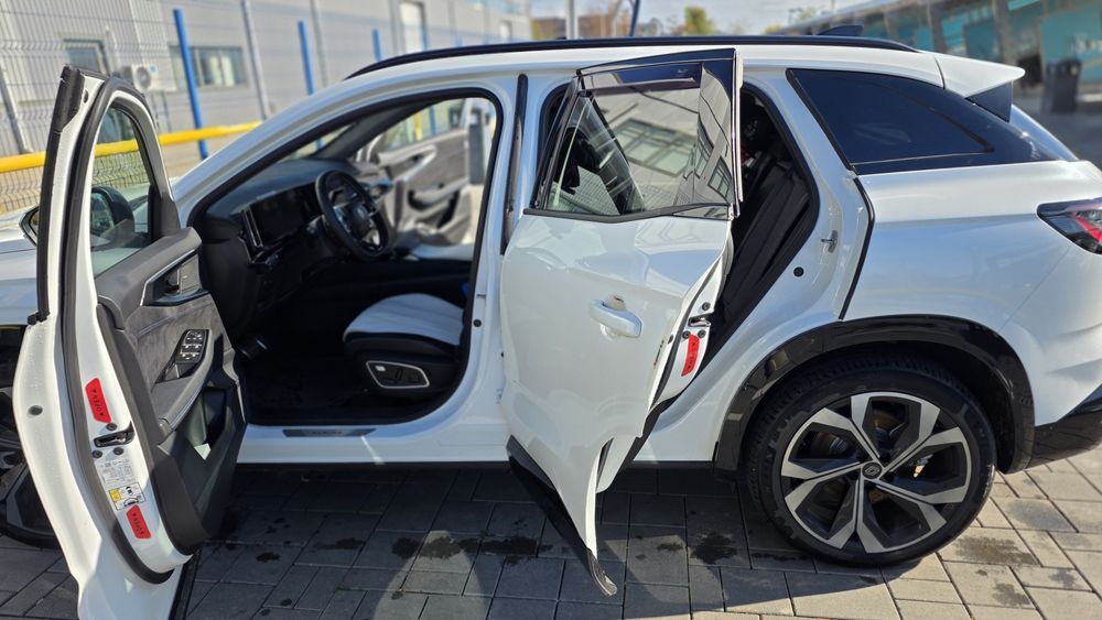 Renault Austral 200cp hybrid iconic esprit alpine